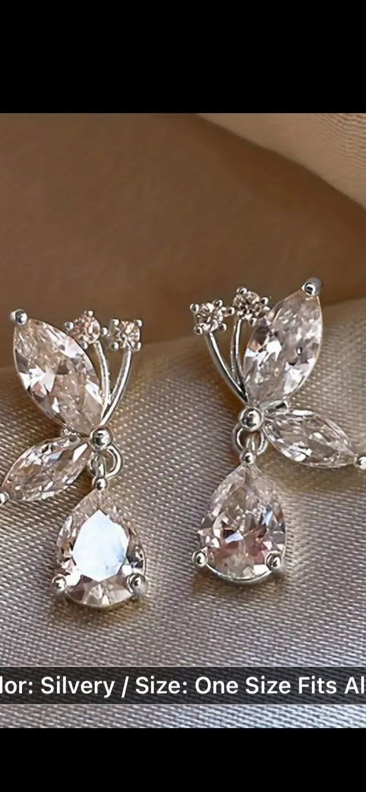 028 Vintage Elegant Butterfly Water Drop Earrings With Glass Accents, Zinc Alloy Suitable For Daily And Vacation Wear, All-Year-Round Hypoallergenic Jewelry