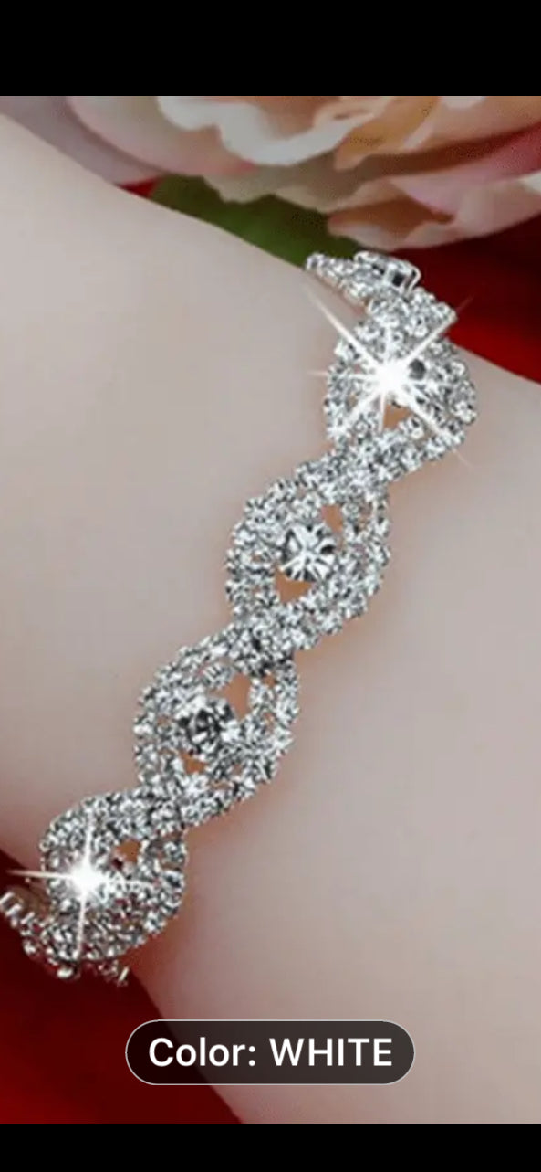 040 Elegant Deluxe Austrian Crystal Infinity Rhinestone Bracelet For Women - Perfect Anniversary, Birthday, Mother'S Day Gift, Metal Material, Versatile For Any Occasion - 1Pc